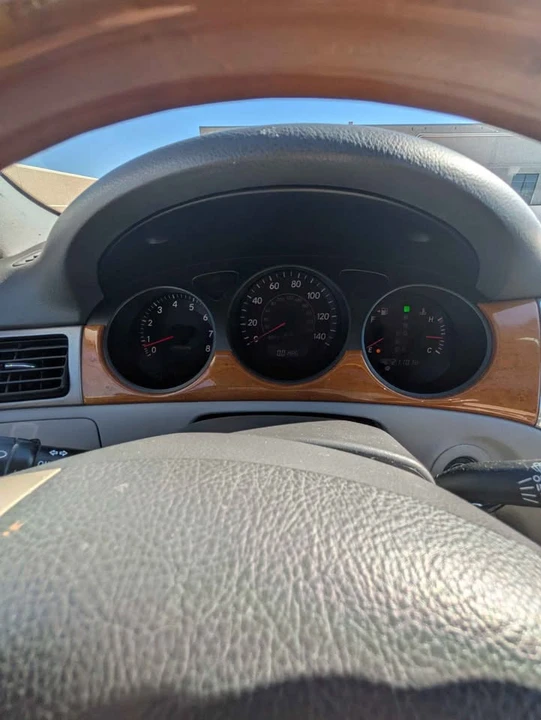 2005 Lexus ES 4th Gen - Image 8 of 17