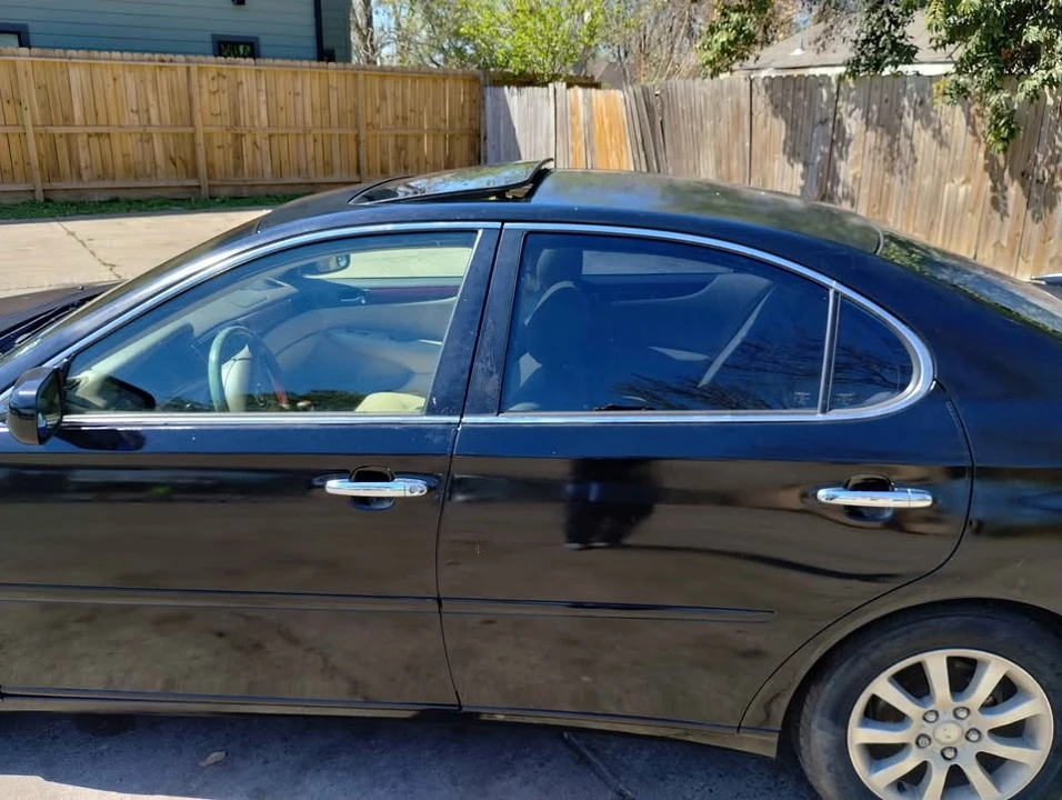 2005 Lexus ES 4th Gen - Image 6 of 9