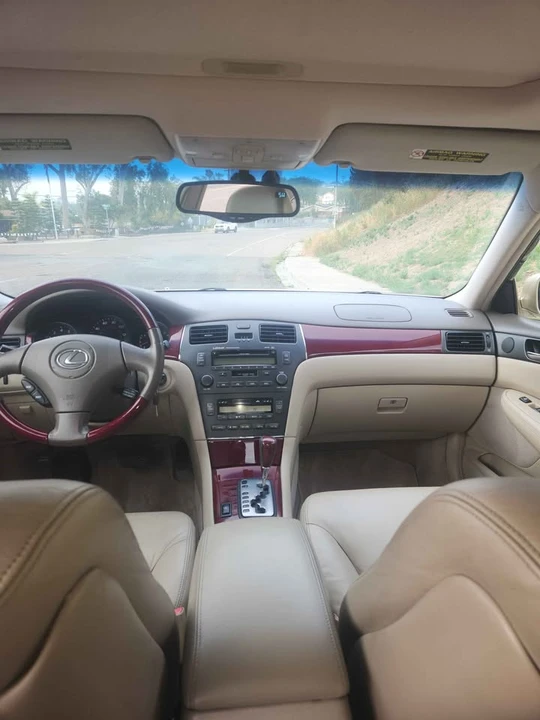 2005 Lexus ES 4th Gen - Image 11 of 14