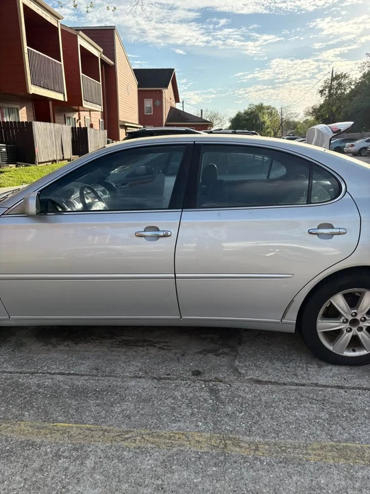2005 Lexus ES 4th Gen - Image 9 of 9