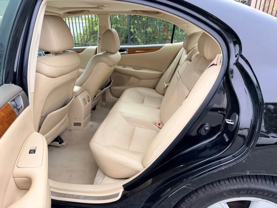 2005 Lexus ES 4th Gen - Image 12 of 17
