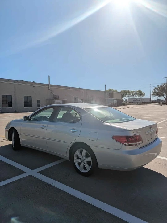 2005 Lexus ES 4th Gen - Image 3 of 17