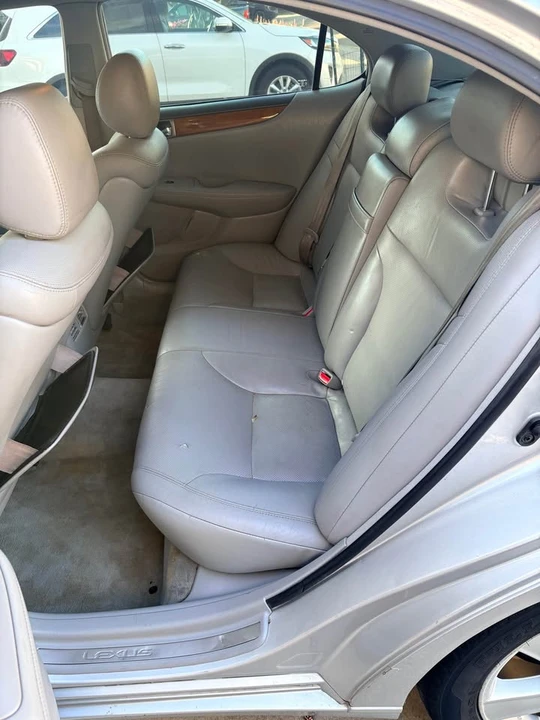 2005 Lexus ES 4th Gen - Image 12 of 15