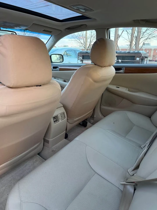 2005 Lexus ES 4th Gen - Image 6 of 9