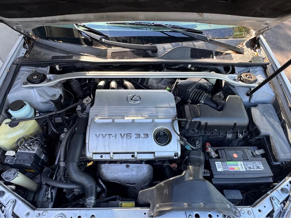 2005 Lexus ES 4th Gen - Image 16 of 20
