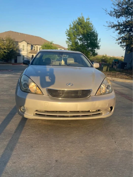 2005 Lexus ES 4th Gen - Image 3 of 20