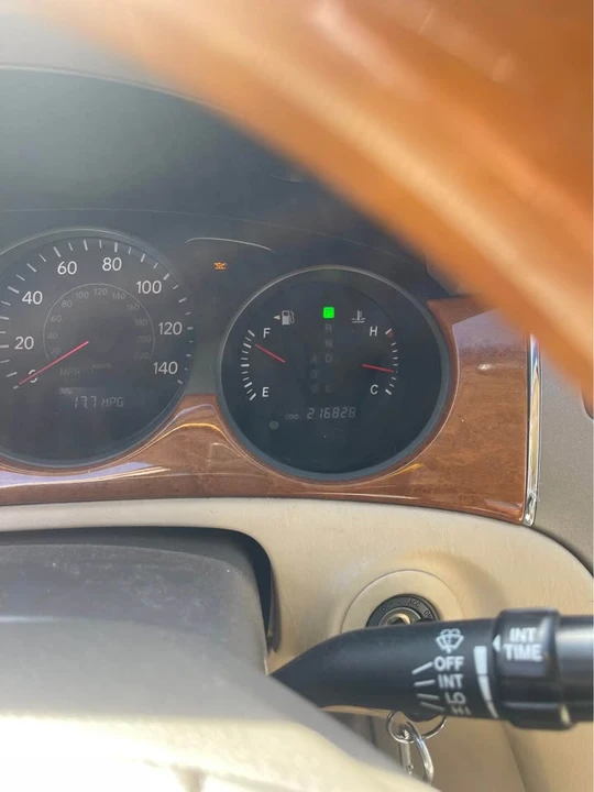 2005 Lexus ES 4th Gen - Image 3 of 10