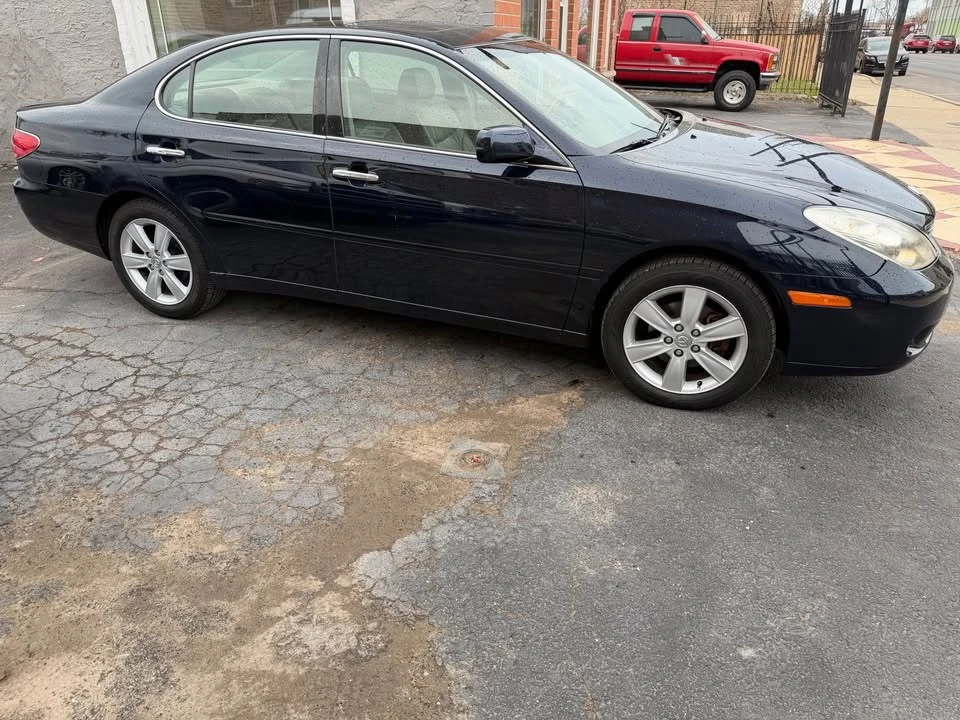 2005 Lexus ES 4th Gen - Image 5 of 15