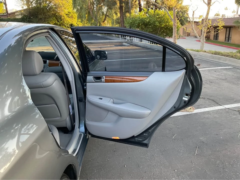 2005 Lexus ES 4th Gen - Image 14 of 19