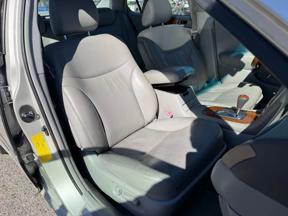 2005 Lexus ES 4th Gen - Image 15 of 20