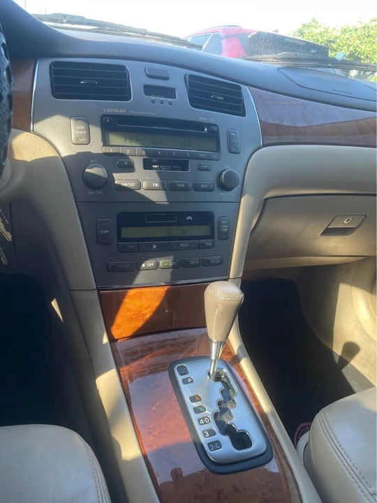2005 Lexus ES 4th Gen - Image 17 of 17