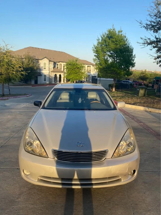 2005 Lexus ES 4th Gen - Image 11 of 20