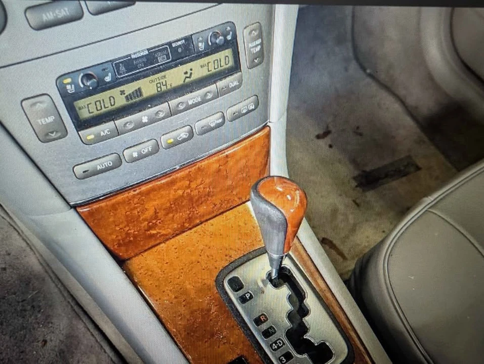2005 Lexus ES 4th Gen - Image 8 of 19