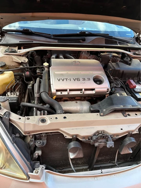 2005 Lexus ES 4th Gen - Image 9 of 9