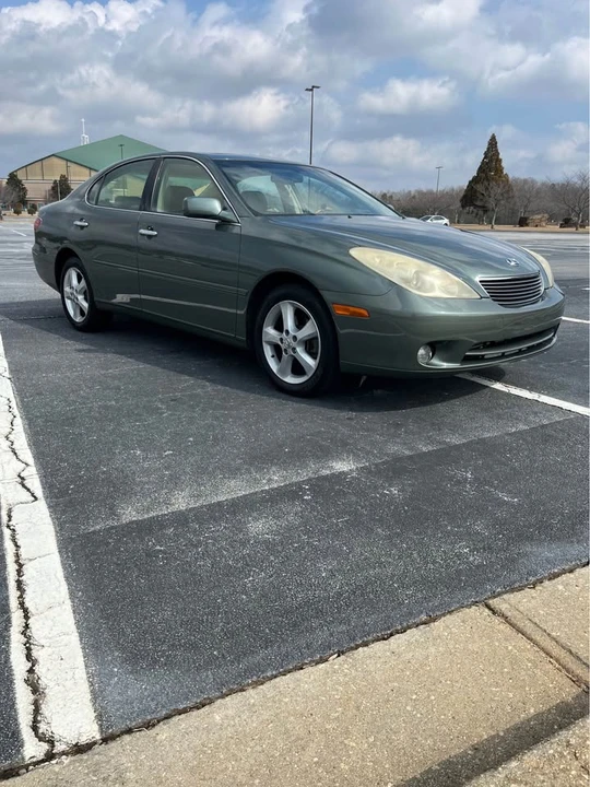 2005 Lexus ES 4th Gen - Image 2 of 6