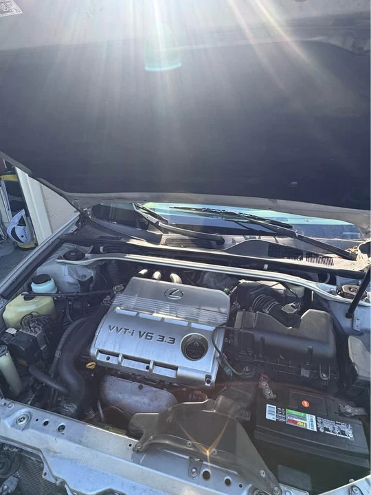 2005 Lexus ES 4th Gen - Image 17 of 20