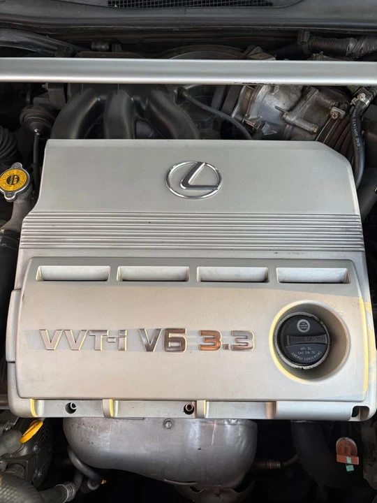 2005 Lexus ES 4th Gen - Image 12 of 15