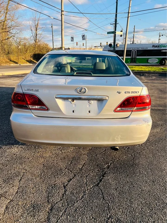 2005 Lexus ES 4th Gen - Image 4 of 15