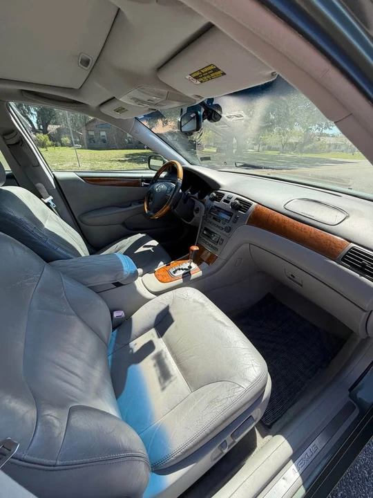 2005 Lexus ES 4th Gen - Image 7 of 11