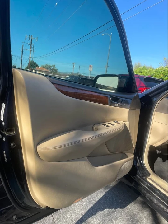 2005 Lexus ES 4th Gen - Image 7 of 17