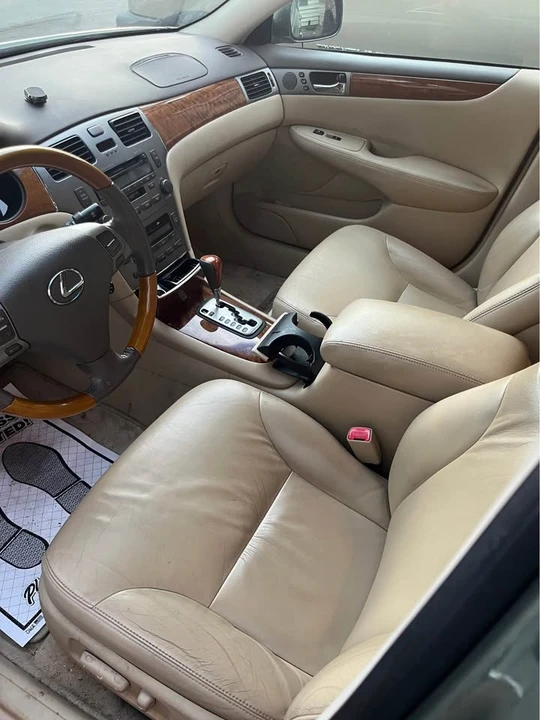 2005 Lexus ES 4th Gen - Image 5 of 6