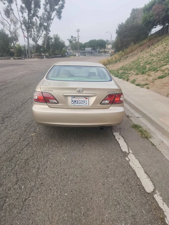 2005 Lexus ES 4th Gen - Image 8 of 14