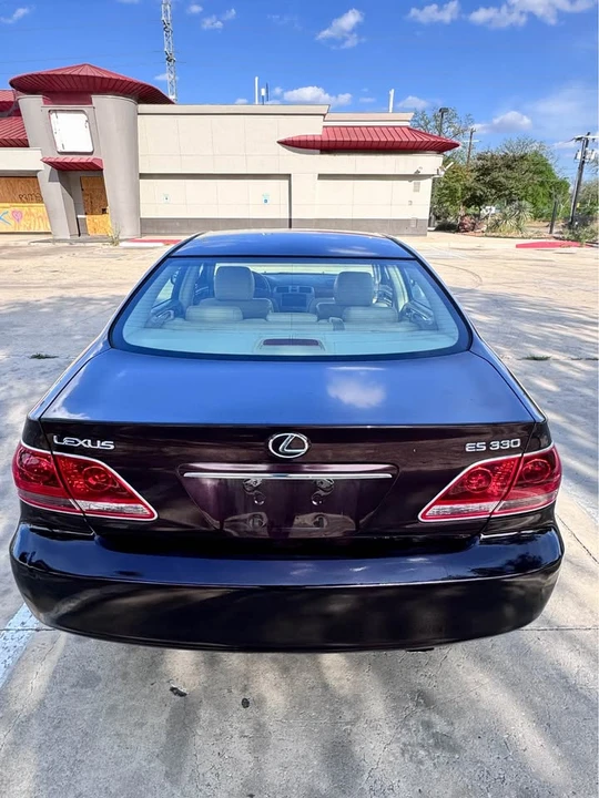 2005 Lexus ES 4th Gen - Image 10 of 20
