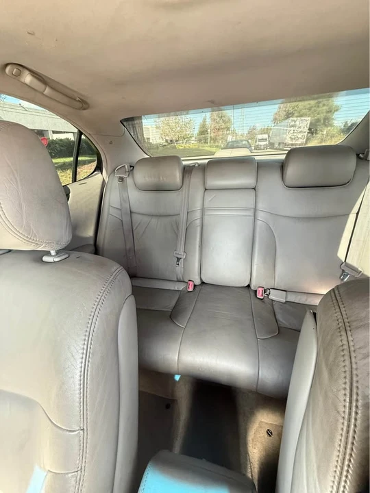 2005 Lexus ES 4th Gen - Image 10 of 16