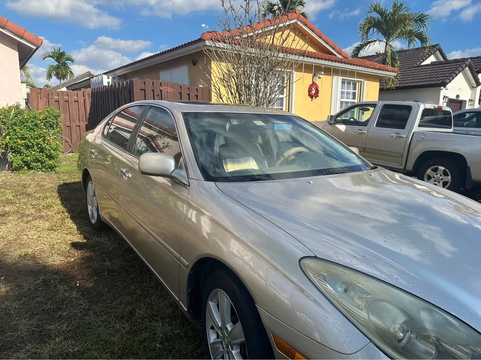 2005 Lexus ES 4th Gen - Image 4 of 9