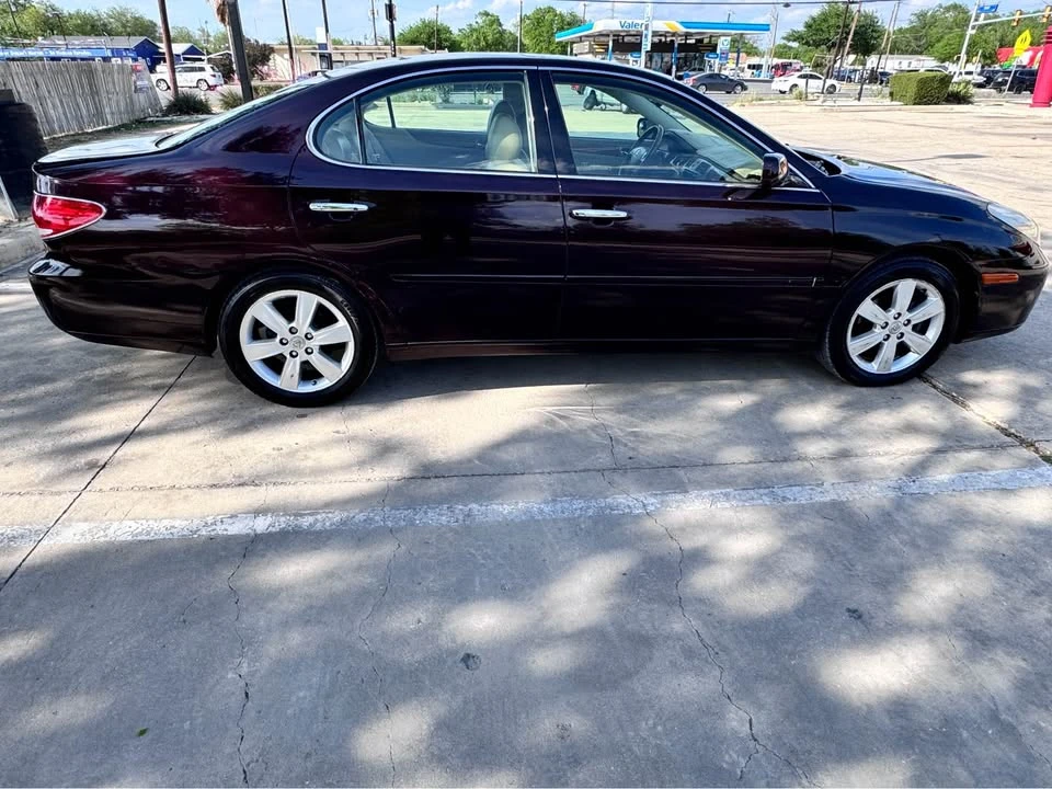 2005 Lexus ES 4th Gen - Image 3 of 20