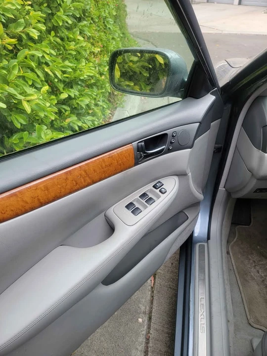 2005 Lexus ES 4th Gen - Image 4 of 8