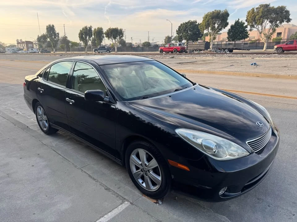 2005 Lexus ES 4th Gen - Image 5 of 17