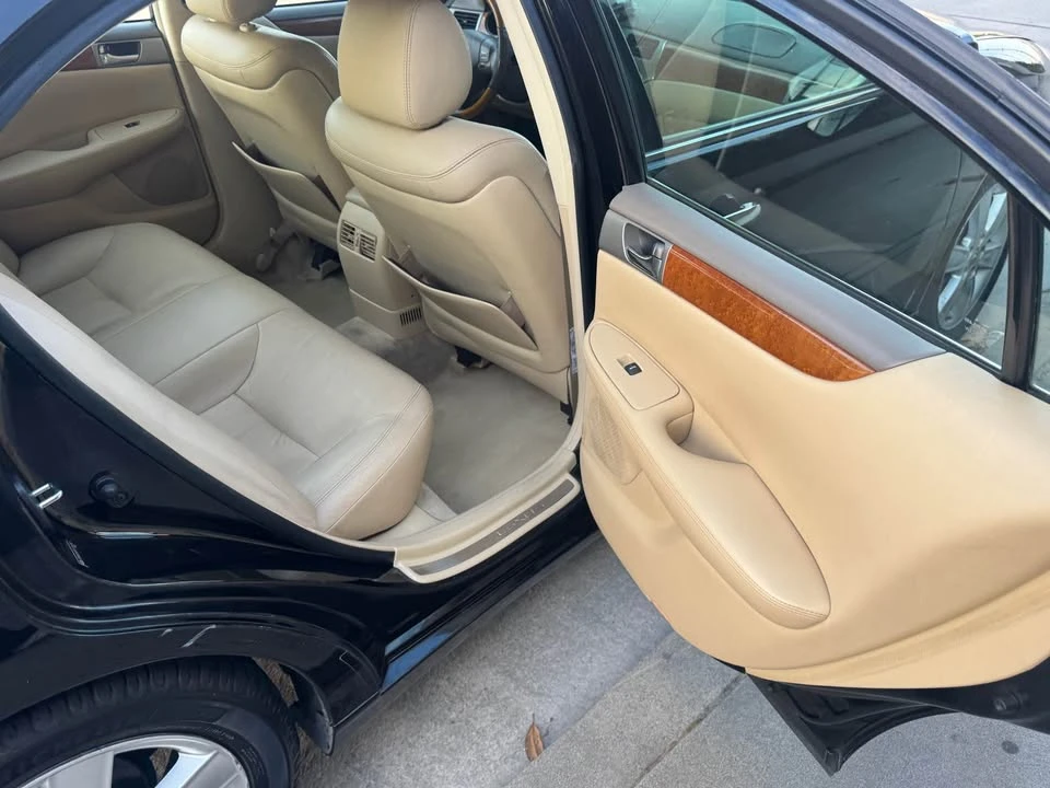 2005 Lexus ES 4th Gen - Image 14 of 17