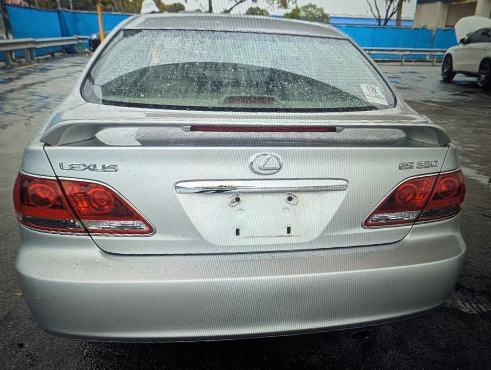 2005 Lexus ES 4th Gen - Image 5 of 19