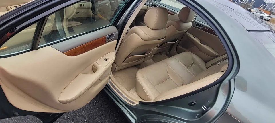 2005 Lexus ES 4th Gen - Image 7 of 9