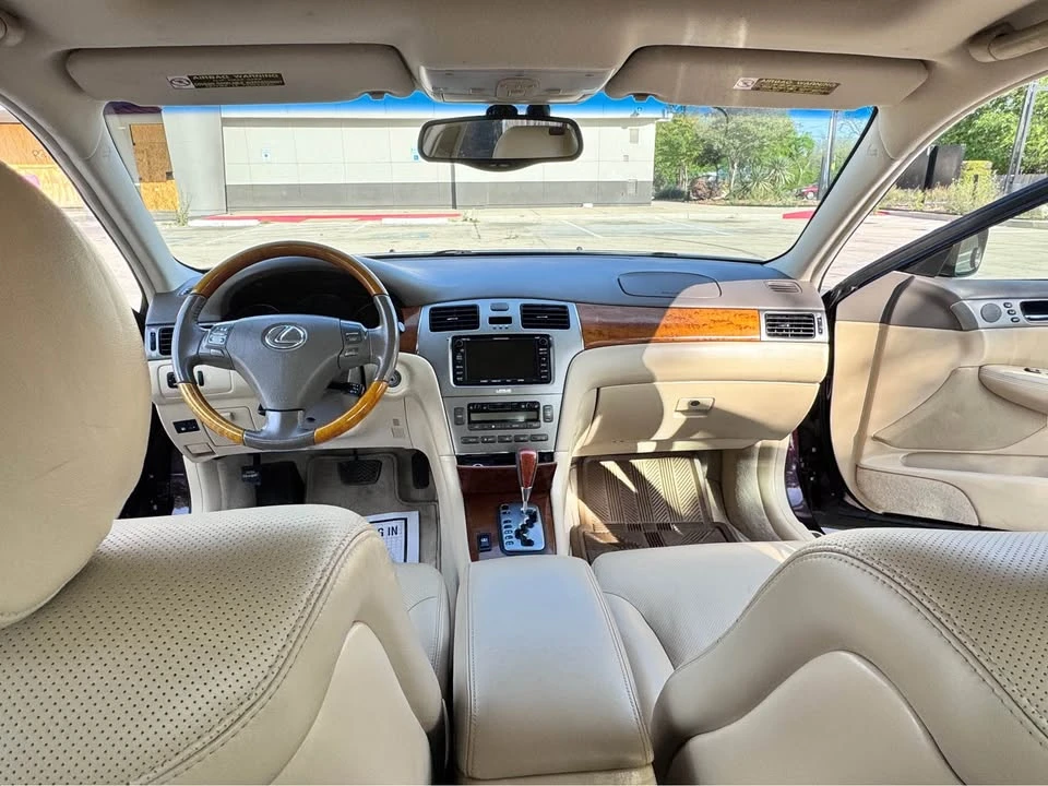 2005 Lexus ES 4th Gen - Image 12 of 20