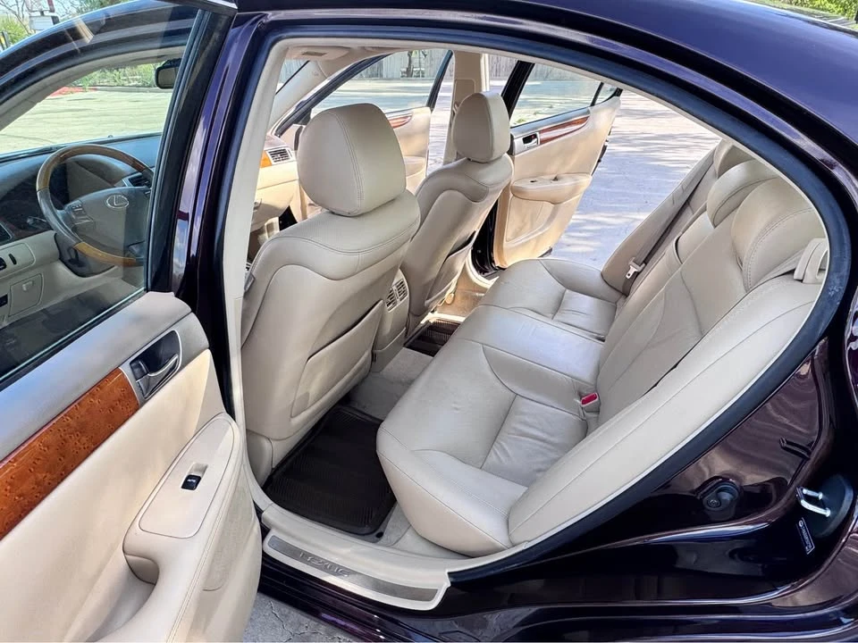 2005 Lexus ES 4th Gen - Image 13 of 20