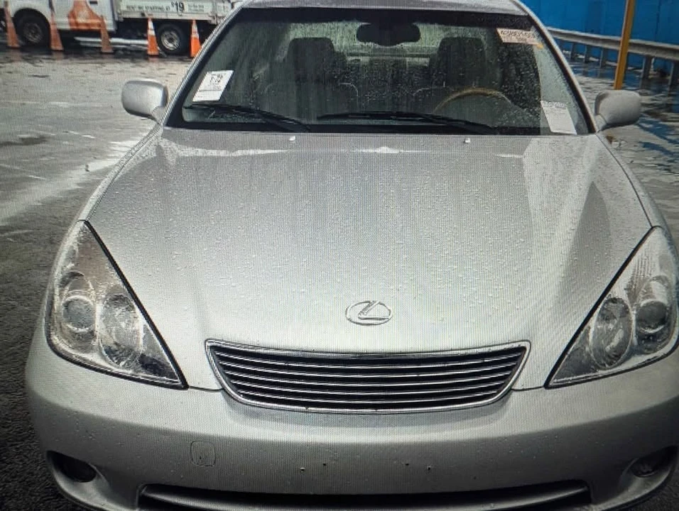 2005 Lexus ES 4th Gen - Image 4 of 19
