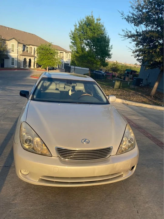 2005 Lexus ES 4th Gen - Image 10 of 20