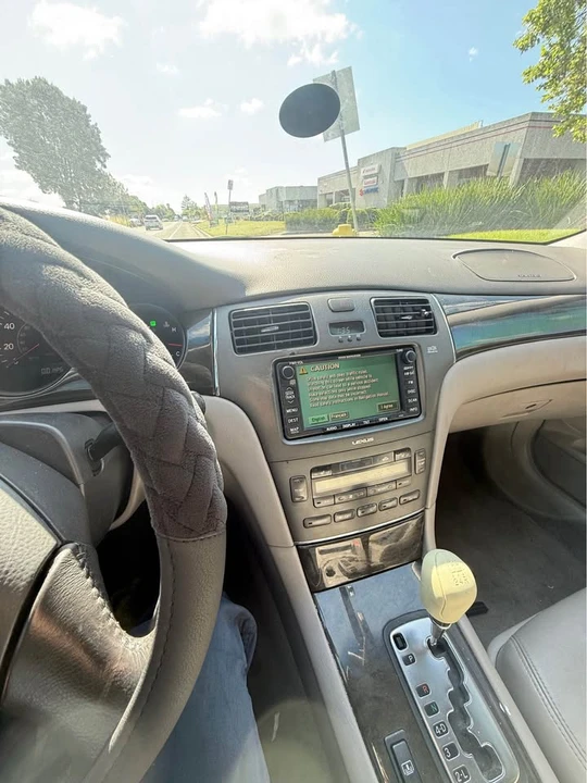 2005 Lexus ES 4th Gen - Image 16 of 16