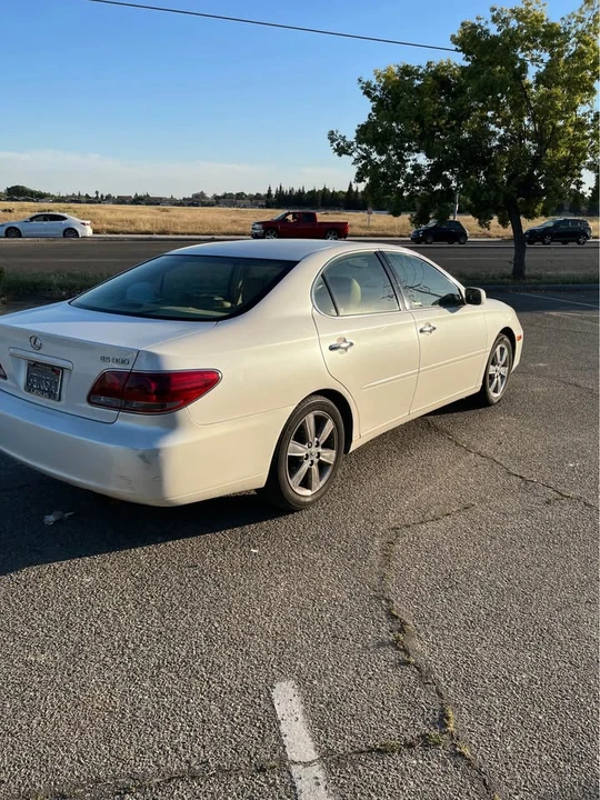 2005 Lexus ES 4th Gen - Image 2 of 7