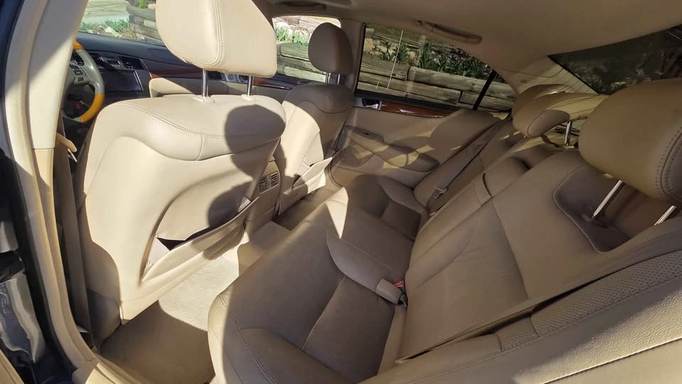 2005 Lexus ES 4th Gen - Image 9 of 19