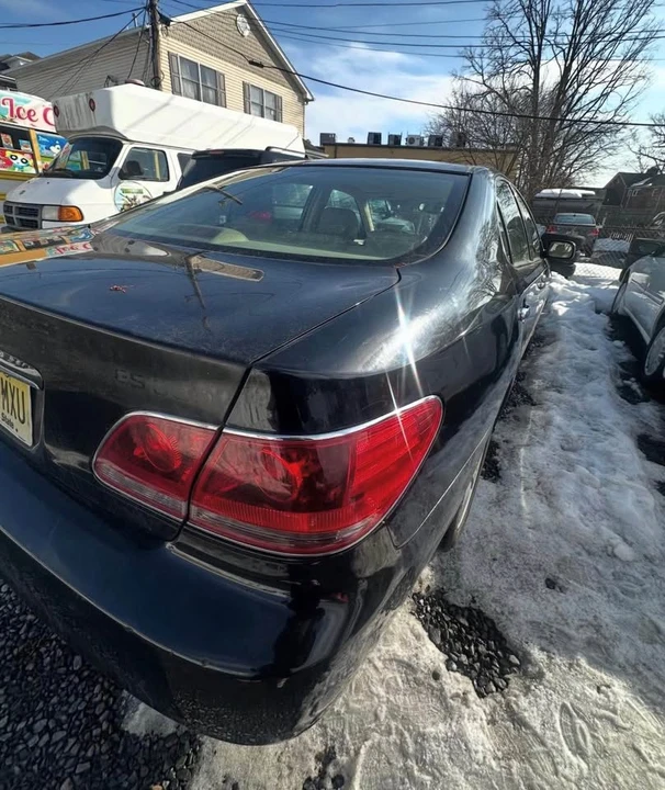 2005 Lexus ES 4th Gen - Image 6 of 10