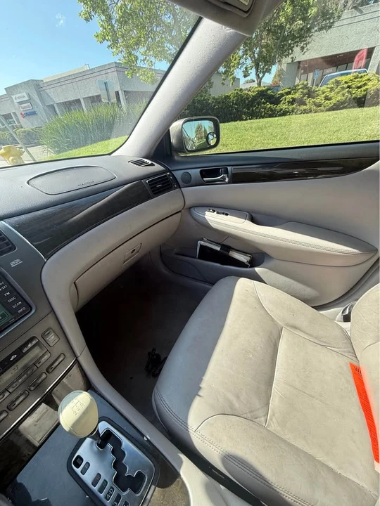 2005 Lexus ES 4th Gen - Image 14 of 16