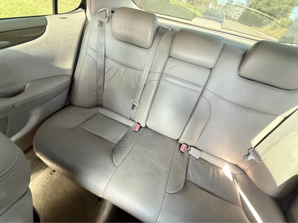 2005 Lexus ES 4th Gen - Image 12 of 16