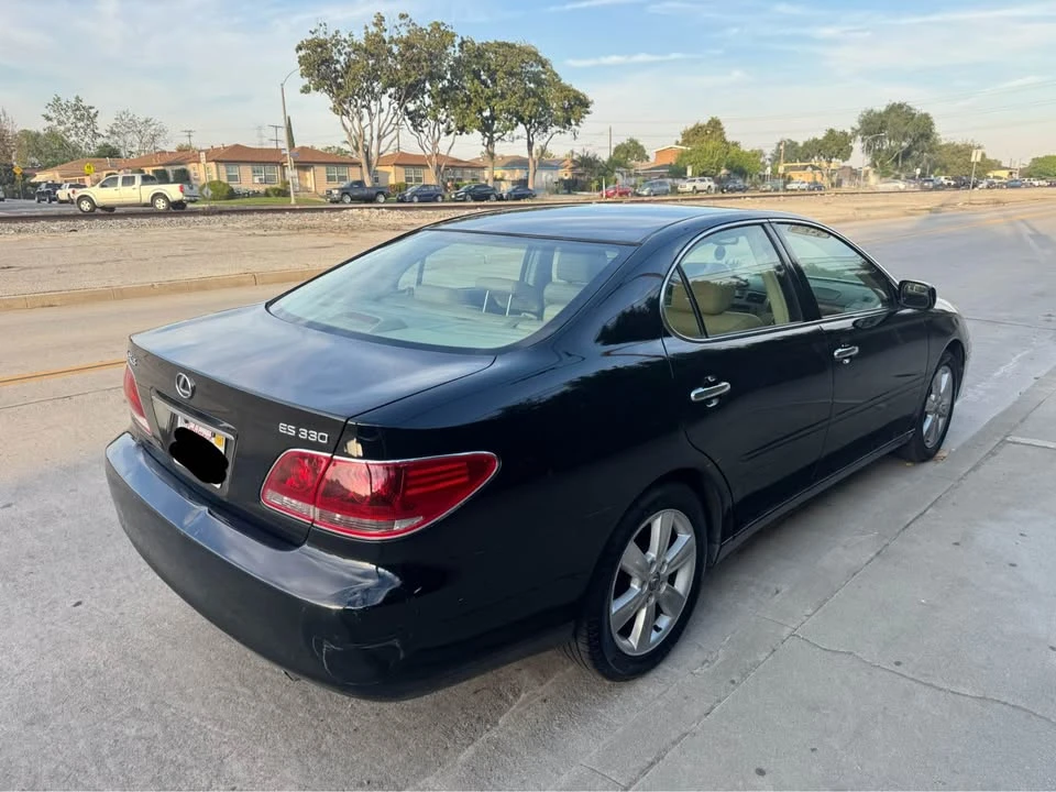 2005 Lexus ES 4th Gen - Image 4 of 17
