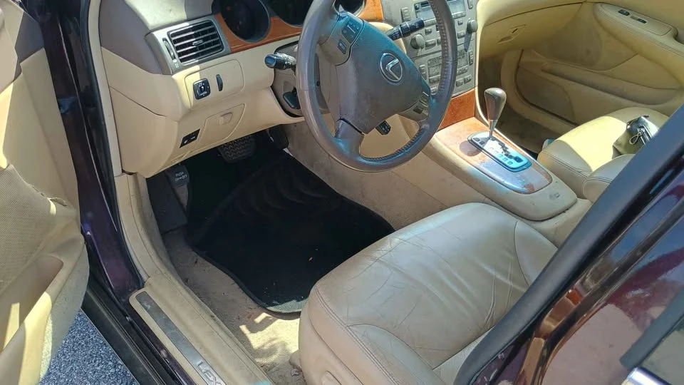 2005 Lexus ES 4th Gen - Image 4 of 11