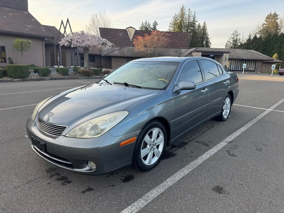 2005 Lexus ES 4th Gen - Image 2 of 14