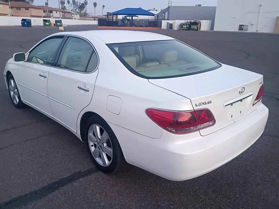 2005 Lexus ES 4th Gen - Image 11 of 15