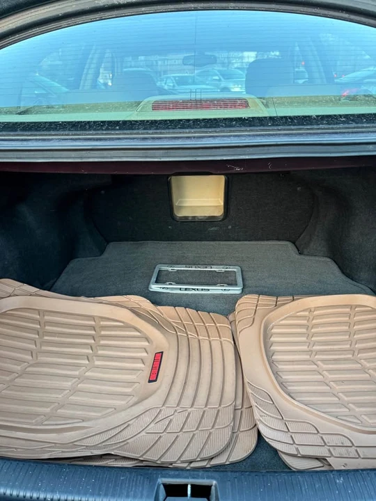 2005 Lexus ES 4th Gen - Image 9 of 9